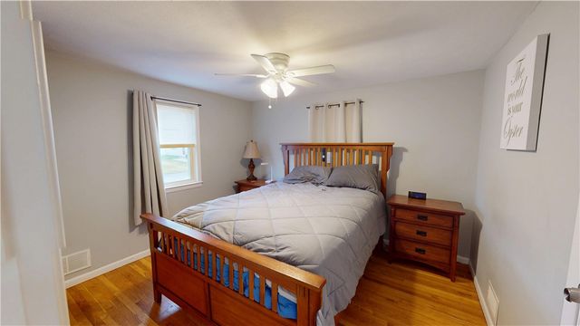 27 amherst Road, Warwick, RI 02889