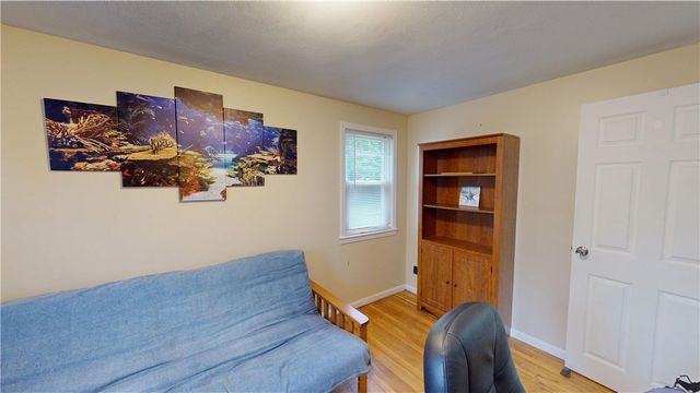 27 amherst Road, Warwick, RI 02889