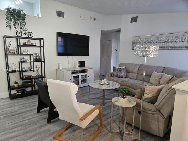 3815 Coco Loba Lane, Boynton Beach, FL 33436