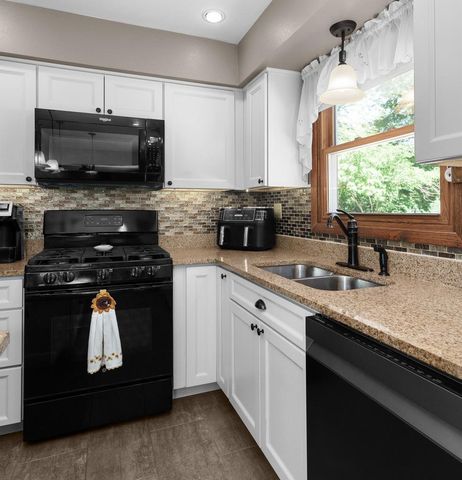 5600 S Kurtz ROAD, Hales Corners, WI 53130