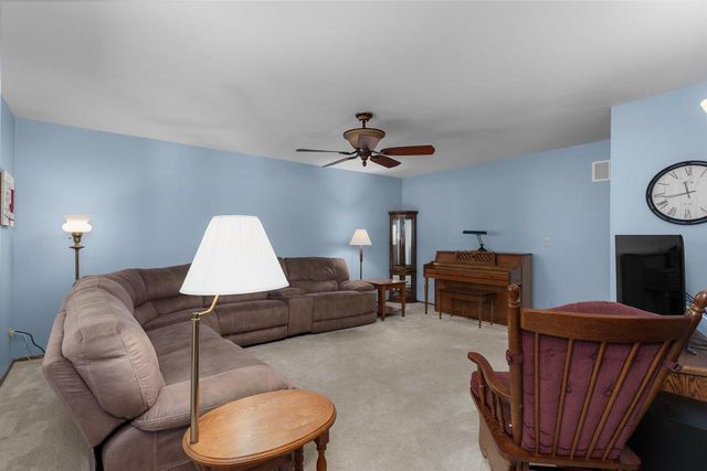 5600 S Kurtz ROAD, Hales Corners, WI 53130