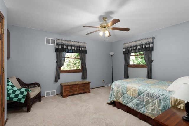 5600 S Kurtz ROAD, Hales Corners, WI 53130