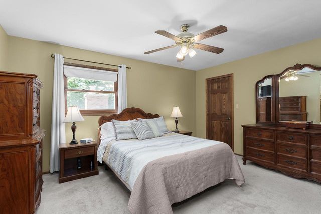 5600 S Kurtz ROAD, Hales Corners, WI 53130