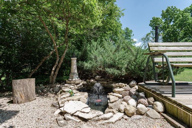 5600 S Kurtz ROAD, Hales Corners, WI 53130