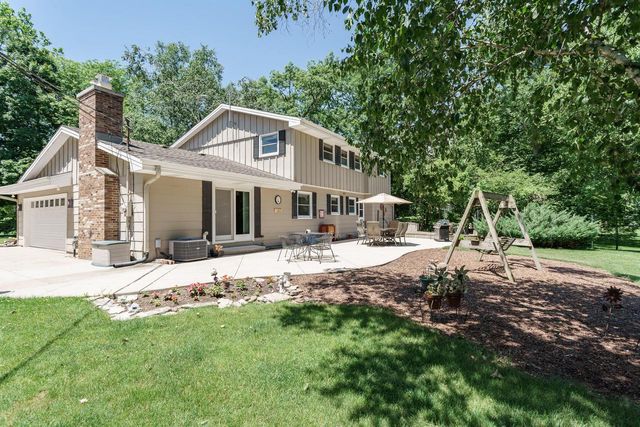 5600 S Kurtz ROAD, Hales Corners, WI 53130