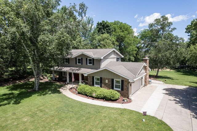 5600 S Kurtz ROAD, Hales Corners, WI 53130