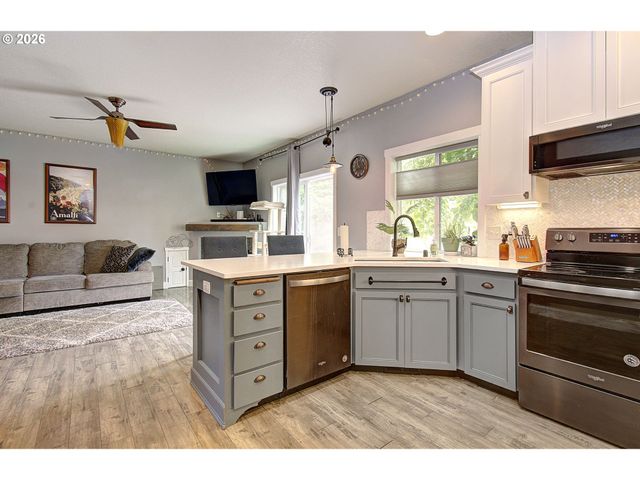 12803 Ne 49TH Way, Vancouver, WA 98682