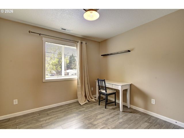 12803 Ne 49TH Way, Vancouver, WA 98682