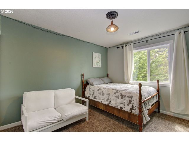 12803 Ne 49TH Way, Vancouver, WA 98682