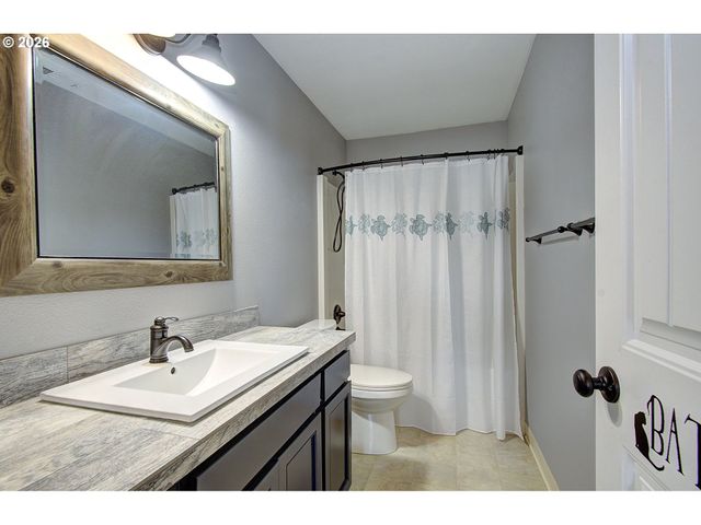 12803 Ne 49TH Way, Vancouver, WA 98682