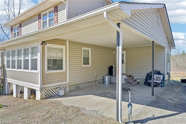 2303 Clacie Lane, Liberty, NC 27298