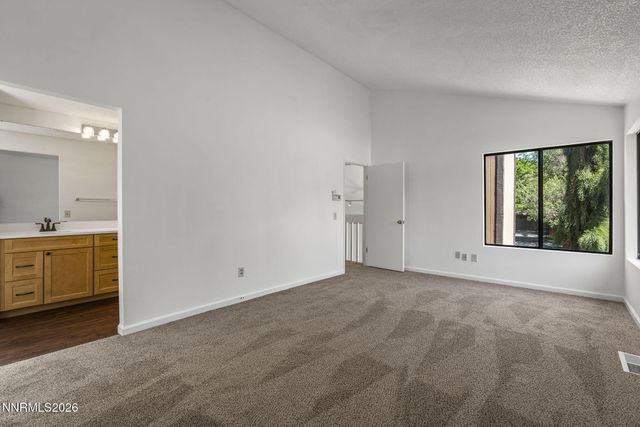 430 W Riverview Circle, Reno, NV 89509