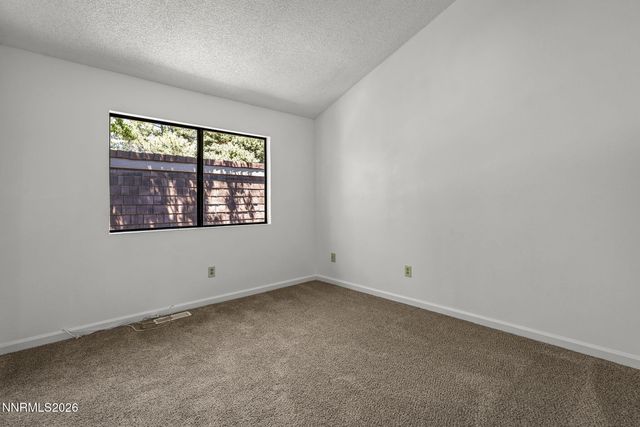 430 W Riverview Circle, Reno, NV 89509
