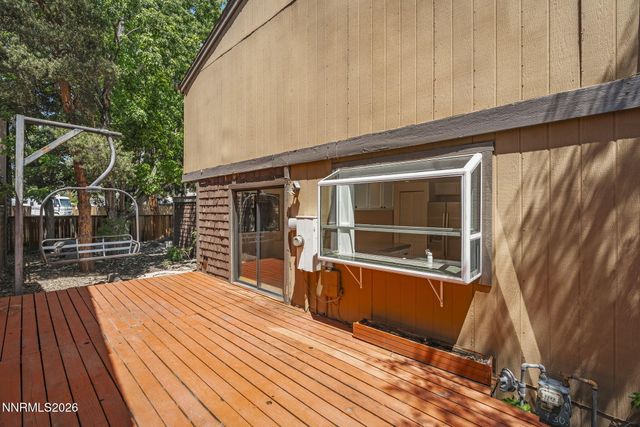 430 W Riverview Circle, Reno, NV 89509