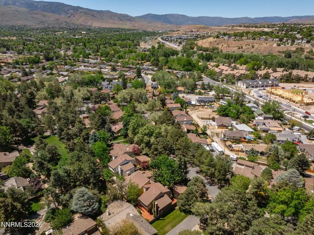 430 W Riverview Circle, Reno, NV 89509