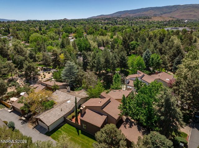 430 W Riverview Circle, Reno, NV 89509