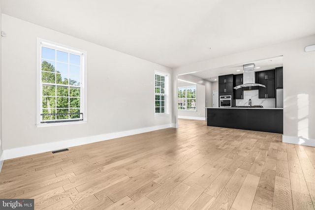 3377 KILBURN CT, White Plains, MD 20695