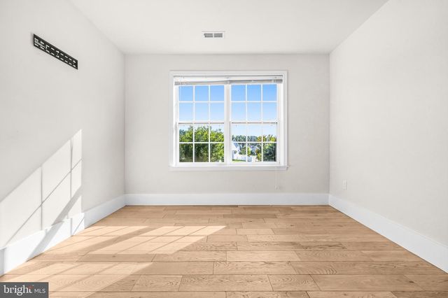 3377 KILBURN CT, White Plains, MD 20695