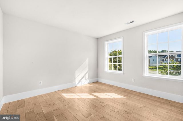 3377 KILBURN CT, White Plains, MD 20695