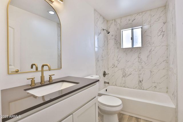 5510 E DALLAS Street, Mesa, AZ 85205