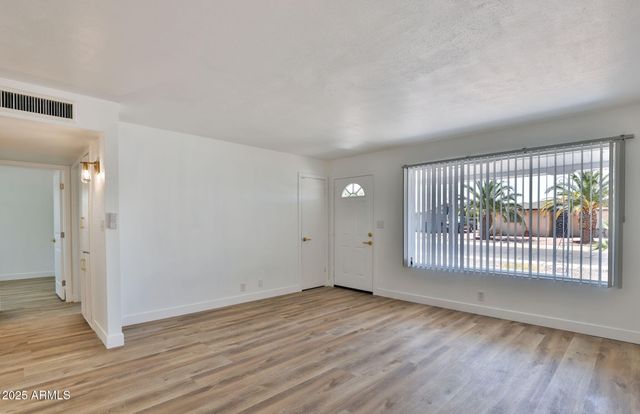 5510 E DALLAS Street, Mesa, AZ 85205