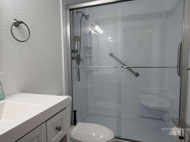 211 Jasper Ave, Middleton, ID 83644