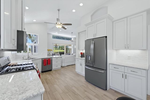 7316 SAINT GEORGES WAY, University Park, FL 34201