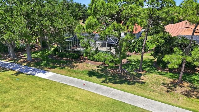 7316 SAINT GEORGES WAY, University Park, FL 34201