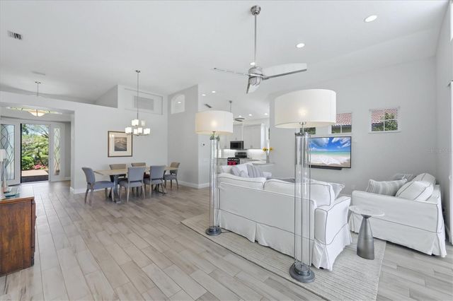 7316 SAINT GEORGES WAY, University Park, FL 34201