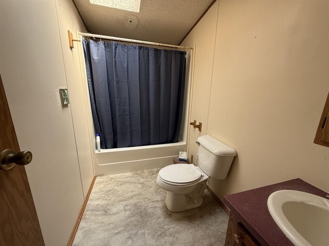 21641 Lake Drive, Evart, MI 49631