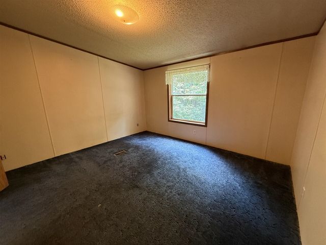 21641 Lake Drive, Evart, MI 49631