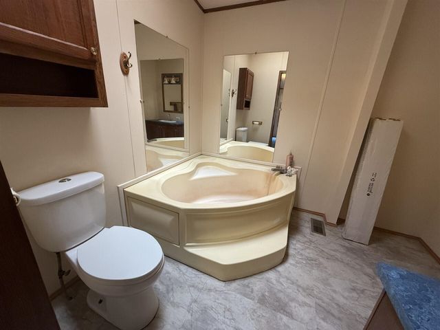 21641 Lake Drive, Evart, MI 49631