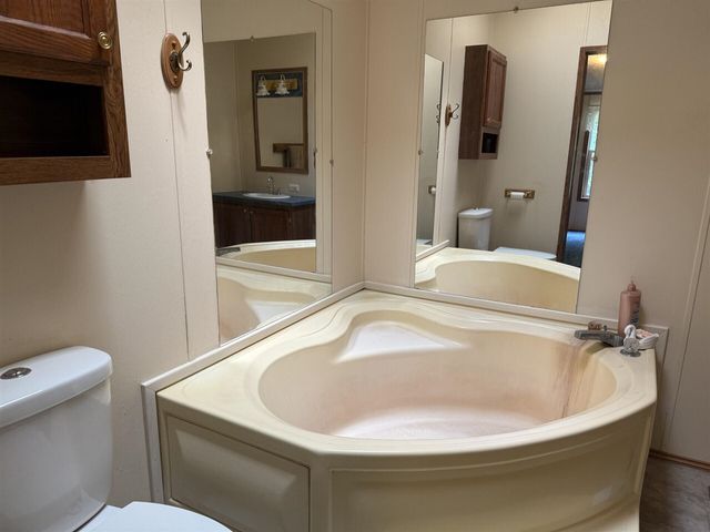 21641 Lake Drive, Evart, MI 49631