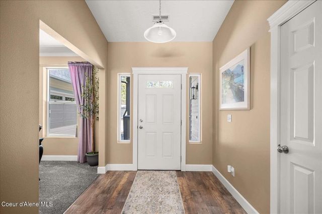 2500 E Marnett RD, Athol, ID 83801