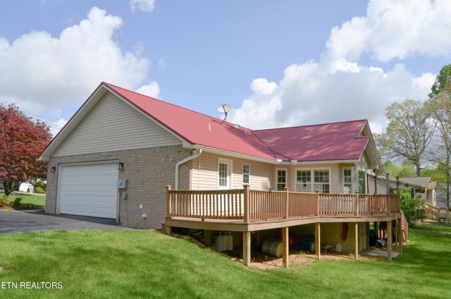 76 Sundrop Lane, Crossville, TN 38571