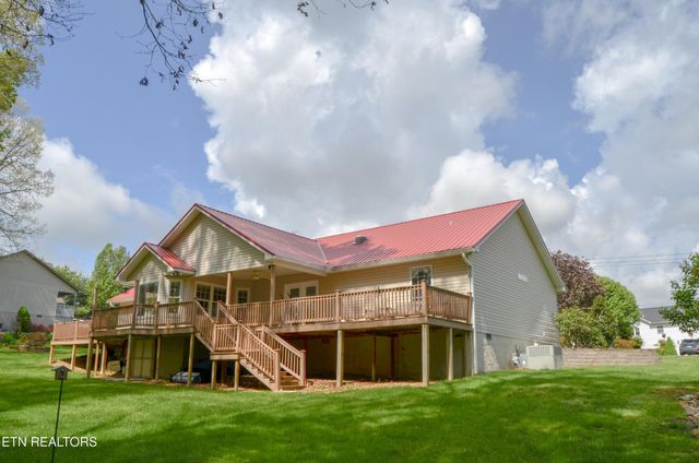 76 Sundrop Lane, Crossville, TN 38571