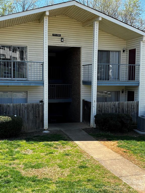 7984 Shady Oak Trail, Charlotte, NC 28210