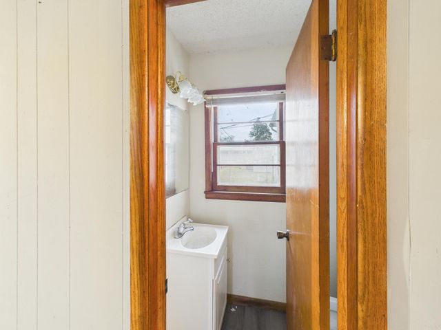 1912 A Street NE, Miami, OK 74354