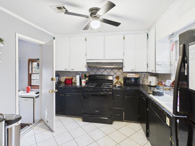 1912 A Street NE, Miami, OK 74354