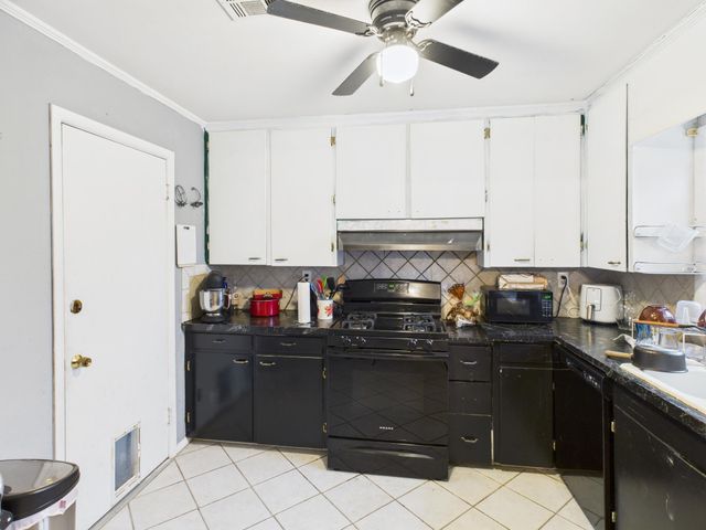 1912 A Street NE, Miami, OK 74354