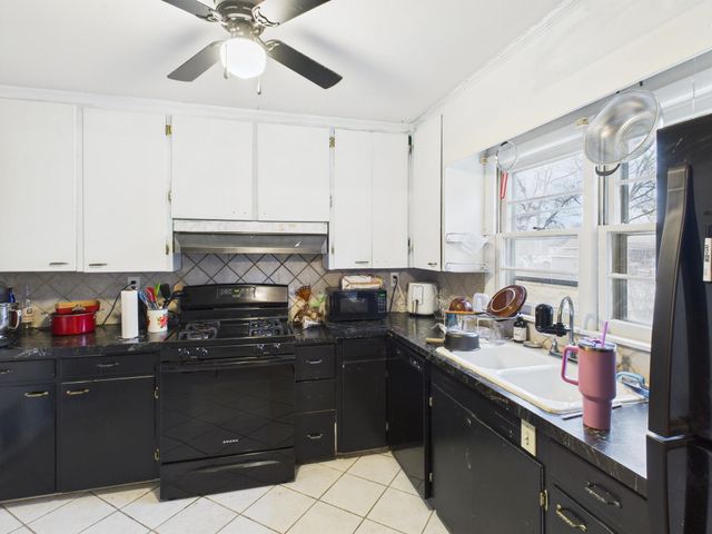 1912 A Street NE, Miami, OK 74354