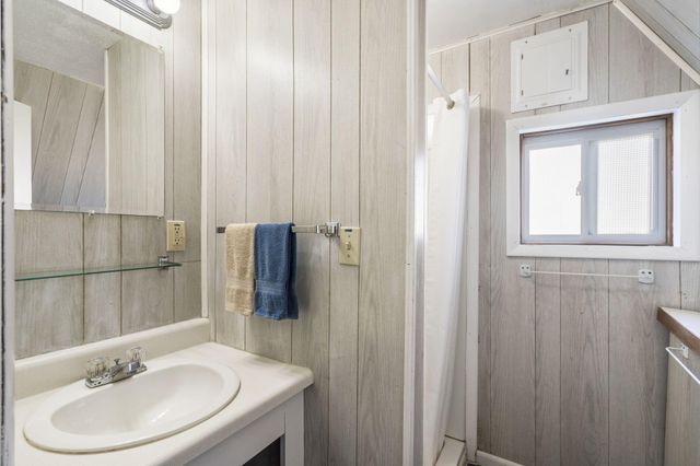 303 Deep Water Circle, Reeds Spring, MO 65737