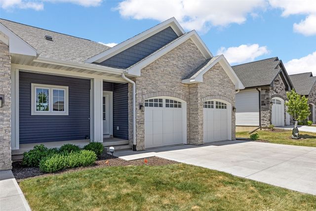 2886 Crimson Lane D, Coralville, IA 52241