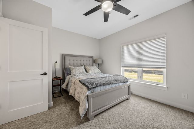 2886 Crimson Lane D, Coralville, IA 52241