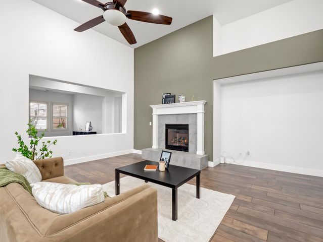 4133 N Morro Bay, Clovis, CA 93619