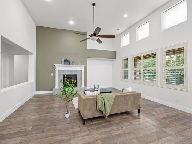 4133 N Morro Bay, Clovis, CA 93619