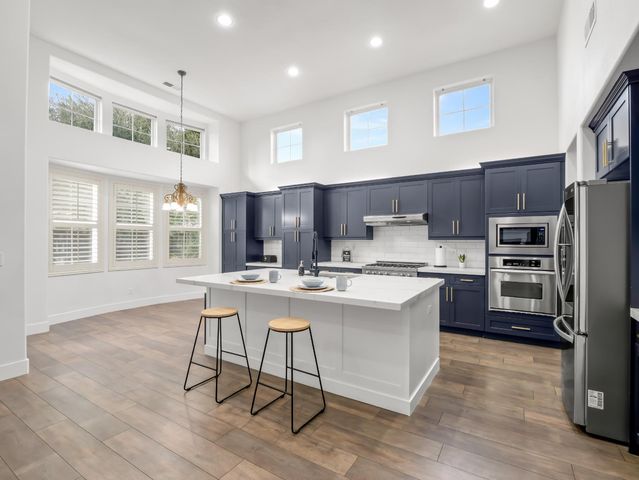 4133 N Morro Bay, Clovis, CA 93619