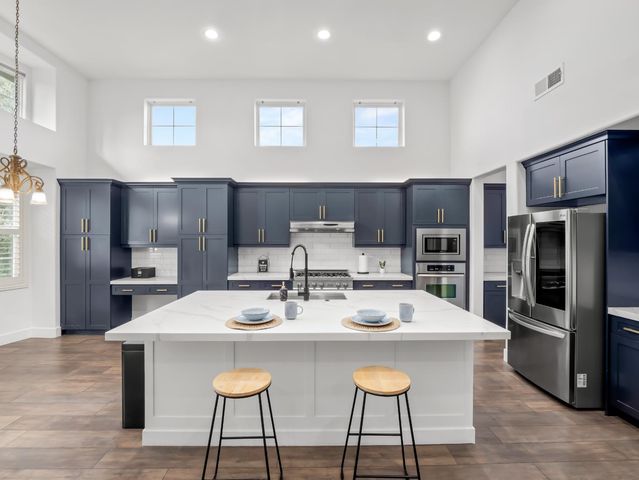 4133 N Morro Bay, Clovis, CA 93619