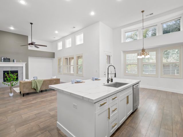 4133 N Morro Bay, Clovis, CA 93619