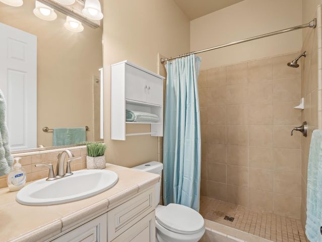 4133 N Morro Bay, Clovis, CA 93619